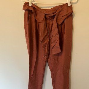 Cartonnier by Anthropologie burnt orange pleated pants w/belt size 6